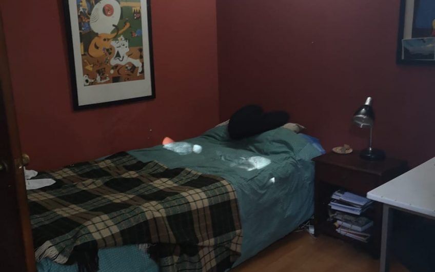 Linda casa en La Reina condominio lado de Unimarc