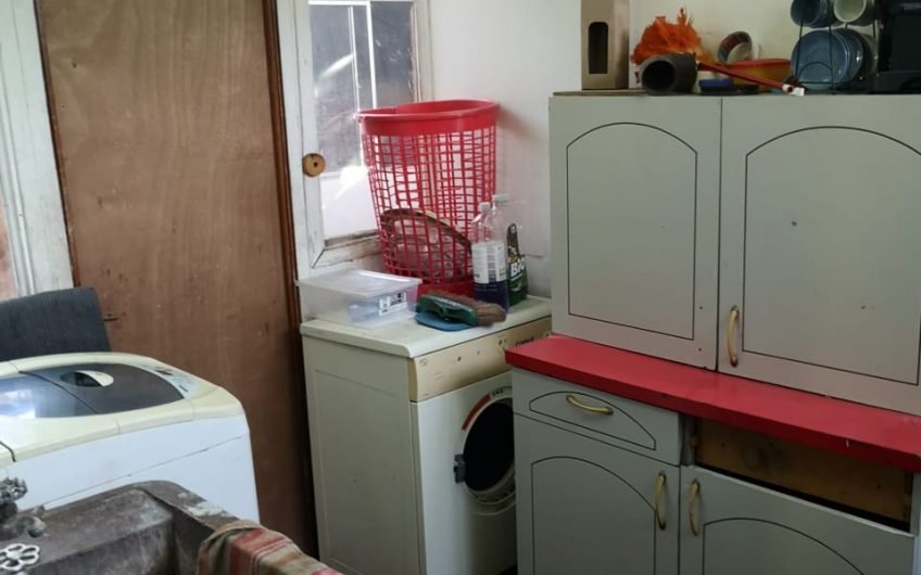 Linda casa en La Reina condominio lado de Unimarc