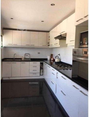 Hermosa casa estilo Georgian – Batuco