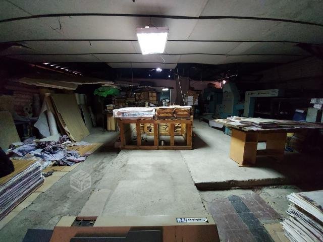 Propiedad, con galpón Industrial y casa , 500 m2