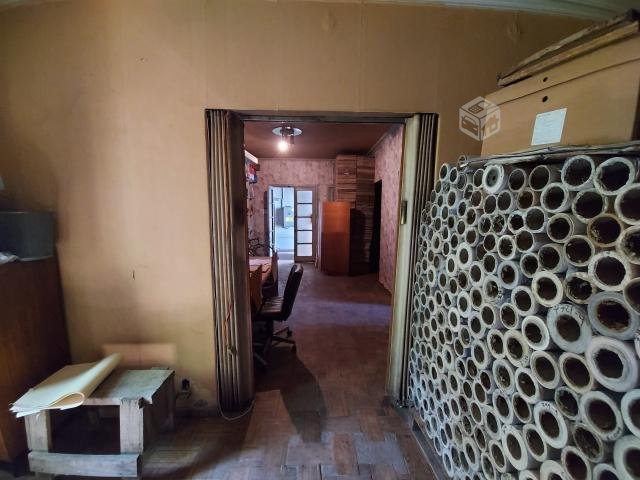 Propiedad, con galpón Industrial y casa , 500 m2