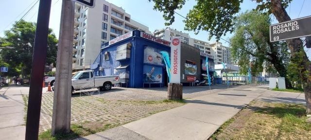 Gran esquina comercial Avenida Las Condes, Fach