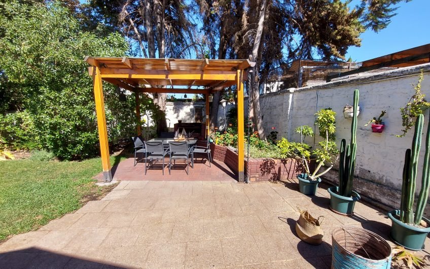 Linda casa en Martín de Zamora con Manquehue