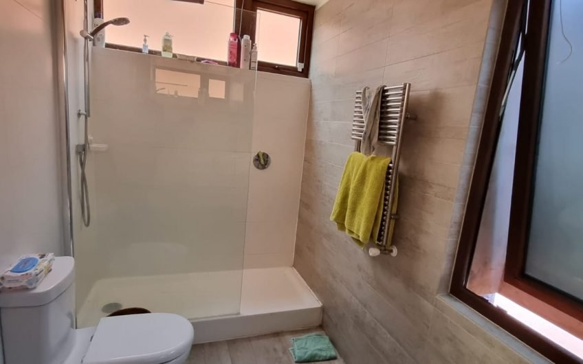 Arriendo Linda Casa En Exclusivo Condominio De Peñalolen