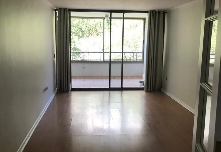 Lindo departamento Barrio El Golf / Las Condes