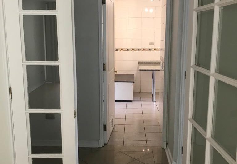 Lindo departamento Barrio El Golf / Las Condes