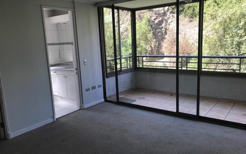 Lindo departamento Barrio El Golf / Las Condes