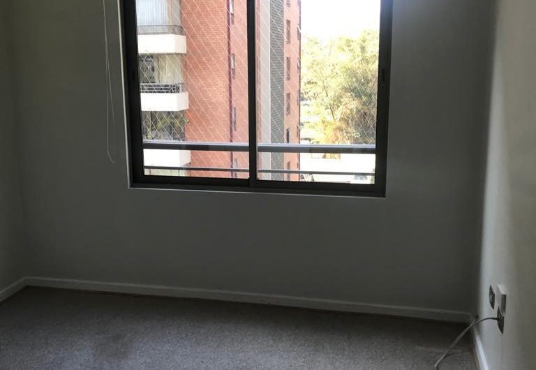 Lindo departamento Barrio El Golf / Las Condes