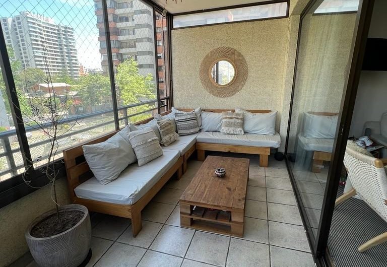 Amplio Departamento en Las Condes