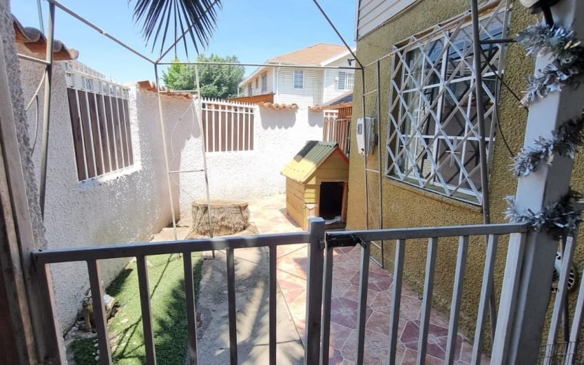 Casa en Villa Santa María de Maipú