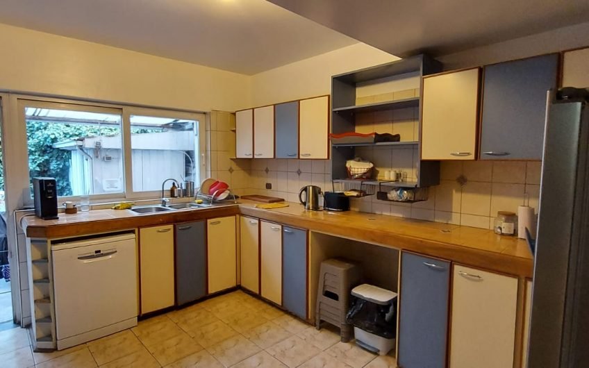Linda Casa Con Excelente Ubicación En Providencia