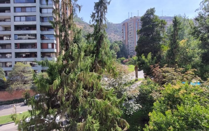Amplio y lindo departamento en Bosques de la Pirámide