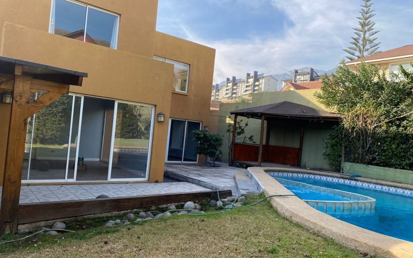 Linda casa remodelada en Alto Macul, La Florida