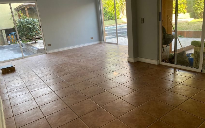 Linda casa remodelada en Alto Macul, La Florida