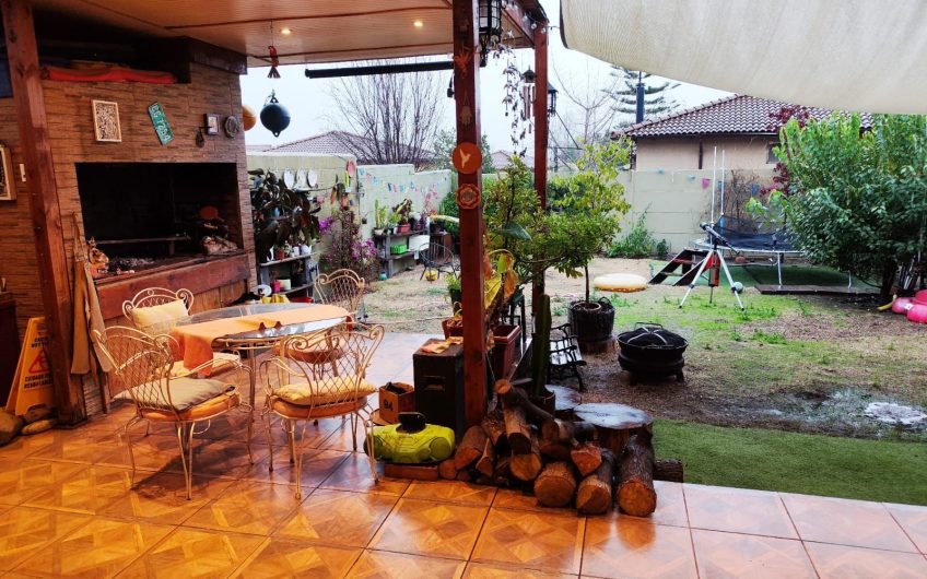 Linda casa en Arriendo Condominio Peñalolen