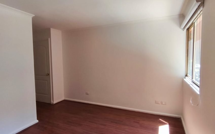 Arriendo Luminoso Depto Vital Apoquindo – Las Condes