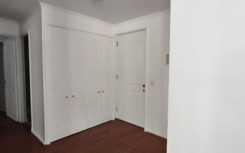 Arriendo Luminoso Depto Vital Apoquindo – Las Condes
