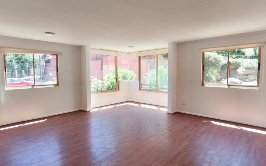Arriendo Luminoso Depto Vital Apoquindo – Las Condes