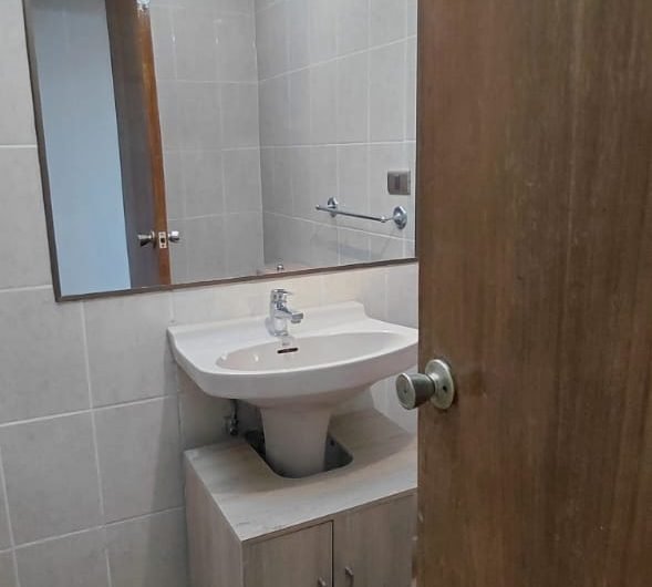 Arriendo luminoso Departamento Las Condes
