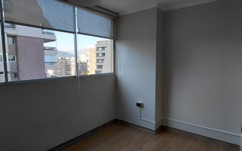 Arriendo luminoso Departamento Las Condes